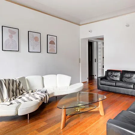 Appartamento Bnbnova - Le Marais & Place De La Republique - 3br Parigi