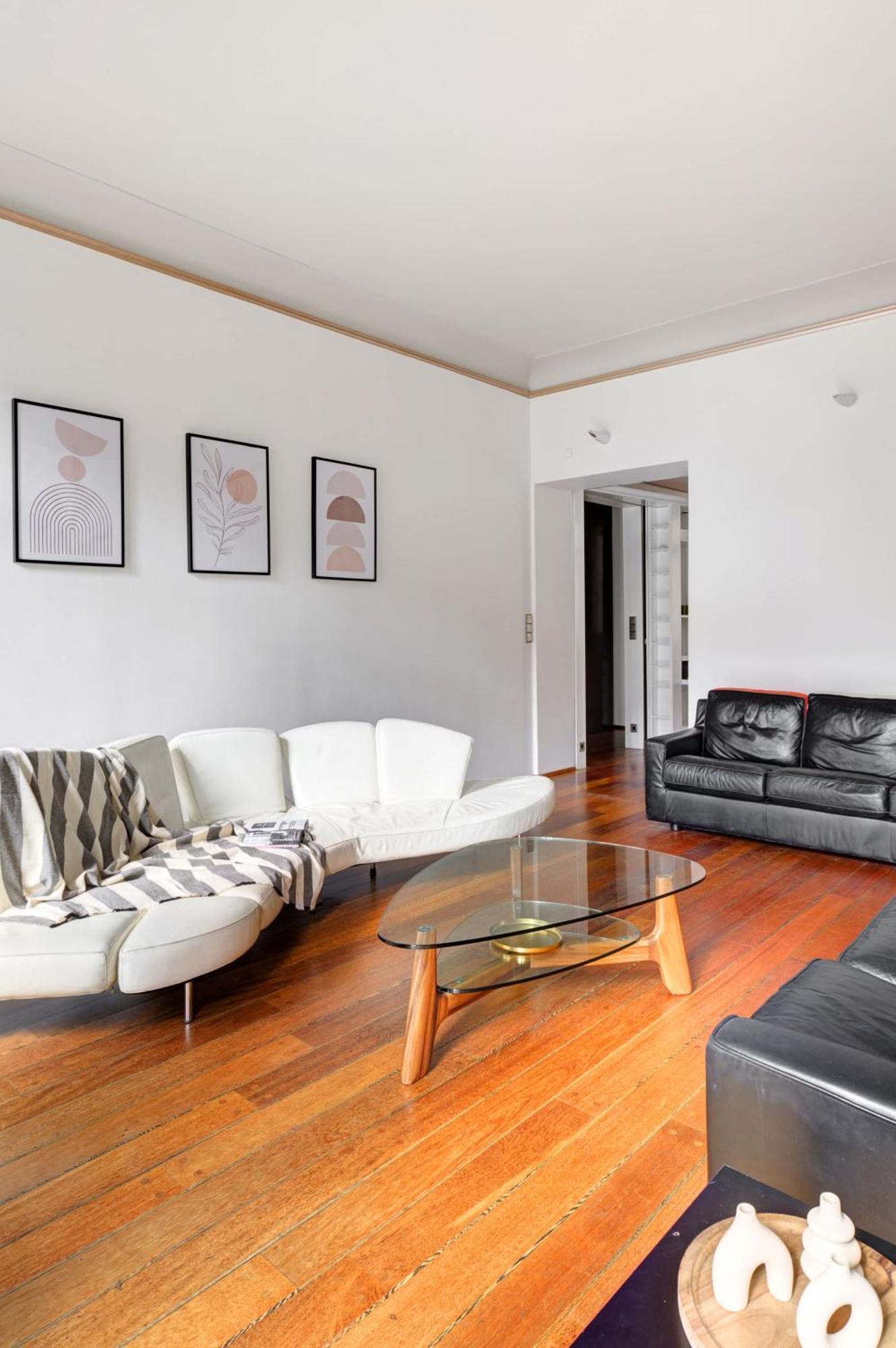 Apartment Bnbnova - Le Marais & Place De La Republique - 3br Paris